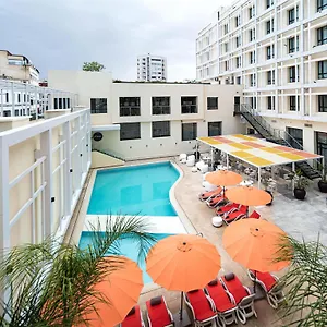 4* מלון Barcelo Medina